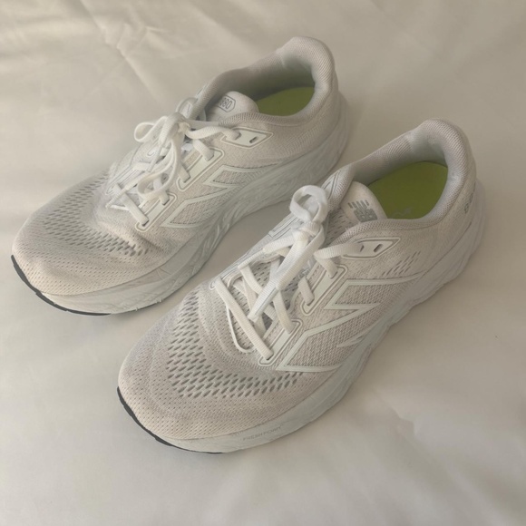 New Balance white fresh foam women's running shoes - Picture 7 of 7